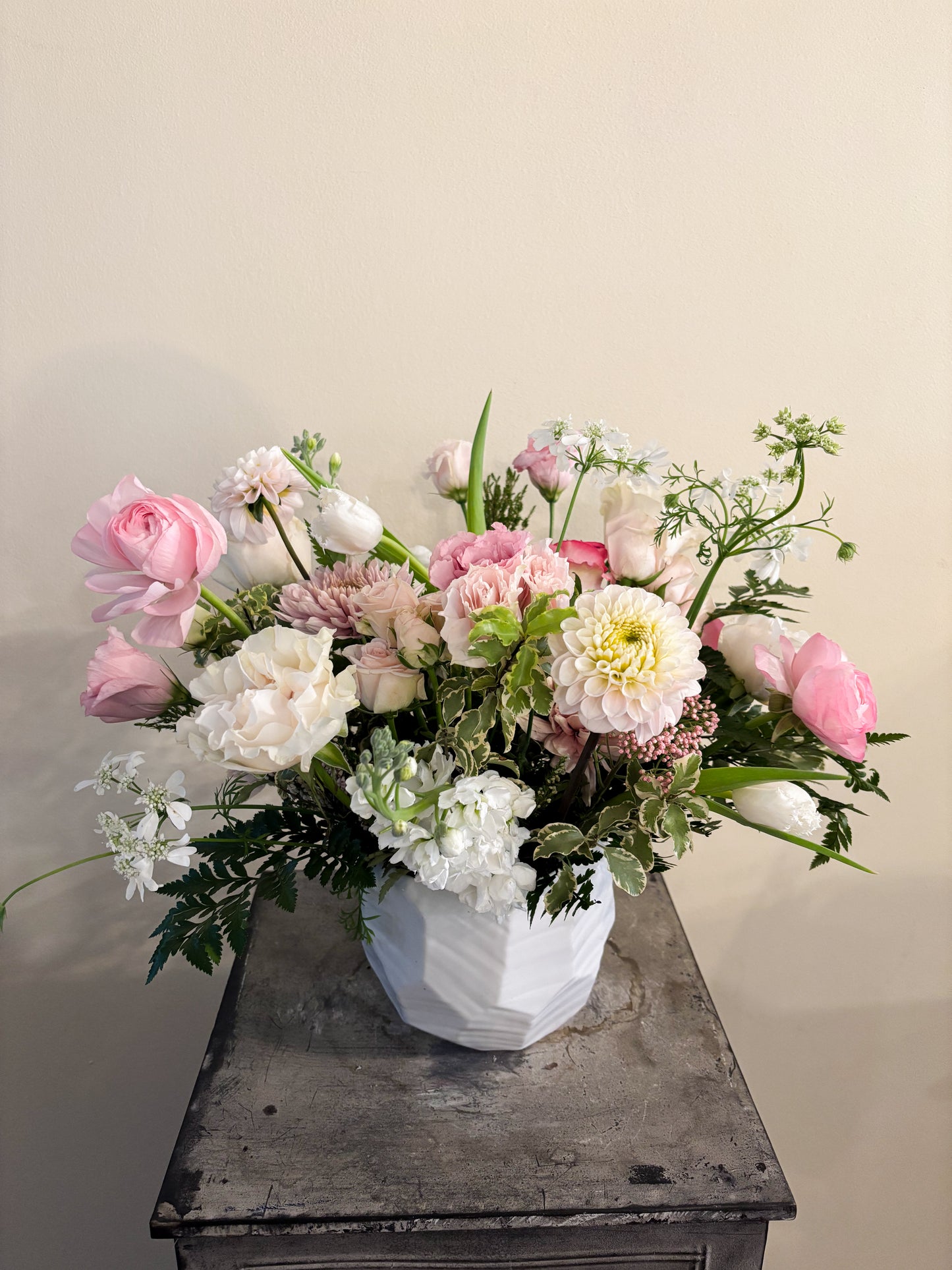 Monthly floral arrangement subscription